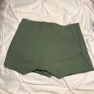 American Threads Green Skort